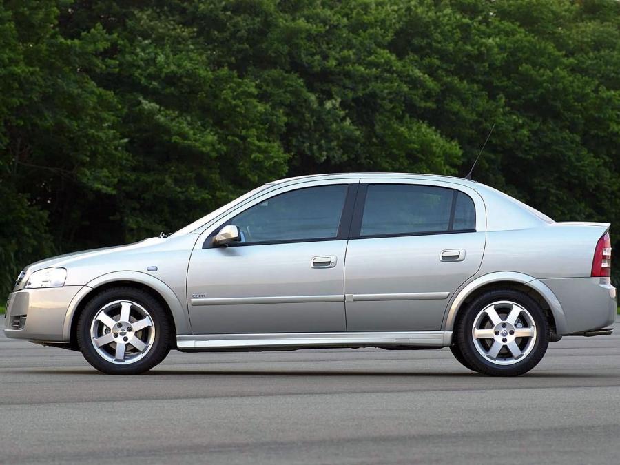  Chevrolet Astra Sedan 2003 года  (фото 12 из 14)